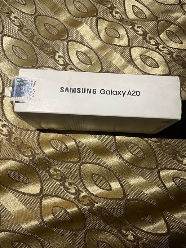 Samsung a20 3gb 32gb 8