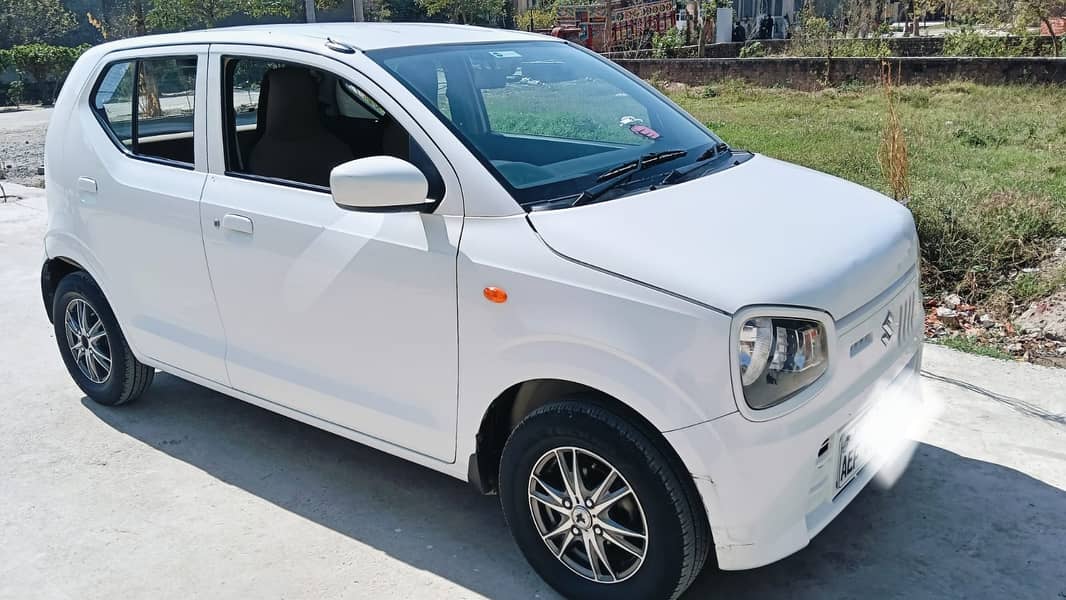 Suzuki Alto VXL AGS (Automatic) 2021 1