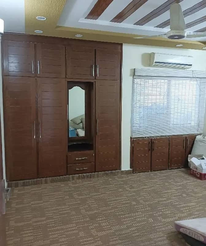 Fully Renovated Tile Floor and Sami Furnished Flat For Rent G-11/4 3