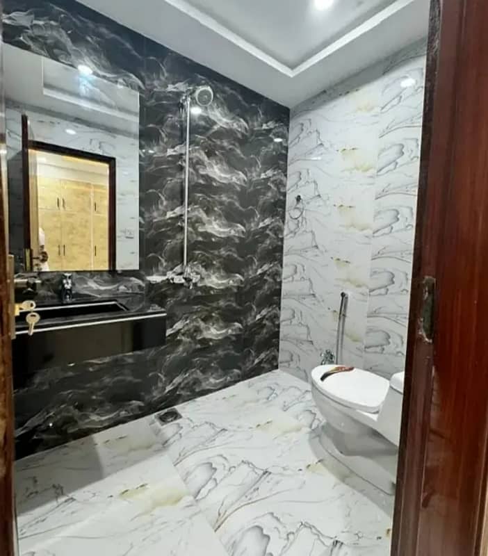 Fully Renovated Tile Floor Flat For Sale InG-11/4 PHA D-Type 6