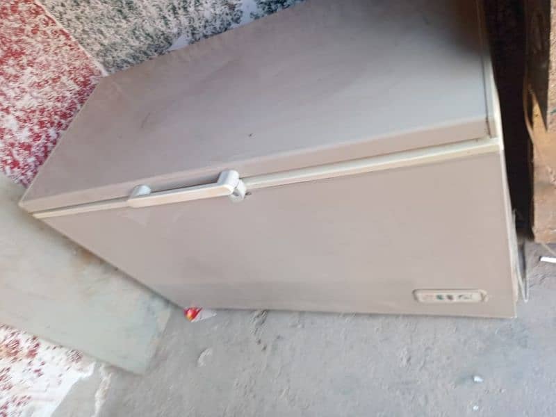 dawlance deep freezer single door 2