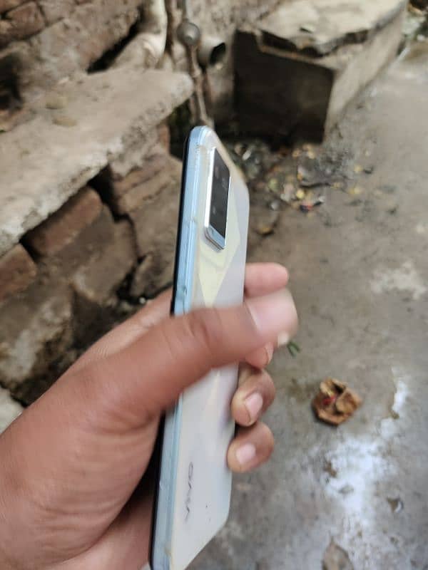 vivo y21 2