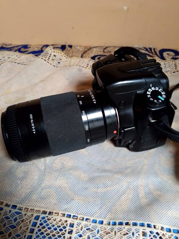 Sony a200 camera with 75_300 lens 3