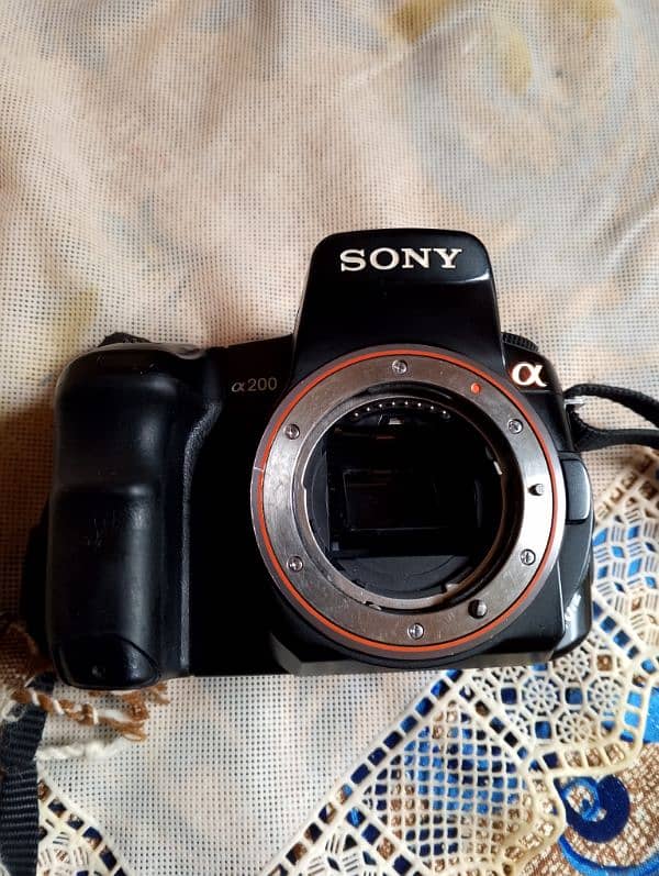 Sony a200 camera with 75_300 lens 9