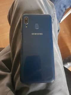 Samsung A20   3gb 32gb