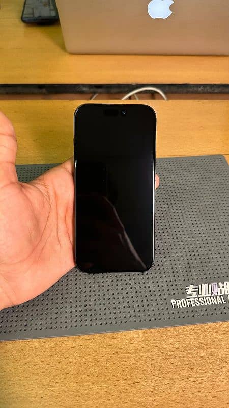 used iphone 15 pro in best price 1