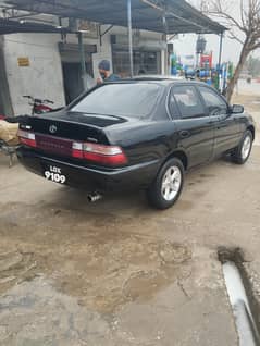 Xe corolla Automatic   1995