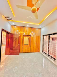 5 Marla Luxury Brand New House For Rent IN BB Block Sector D Bahria Town Lahore