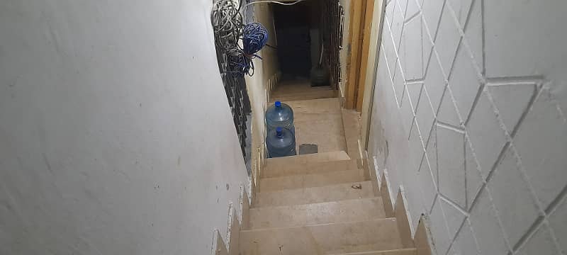 House Sale 80 Sqyd Lal Masjid Near Tanki Market 38