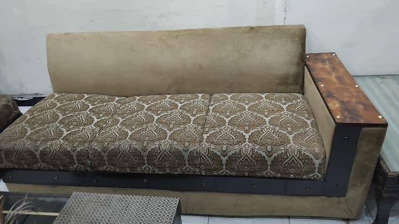 Lshape 6seater sofa in very good condition 4