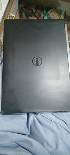 Dell latitude e5270 core i5 6th generation 8gb ram 120 ssd storage