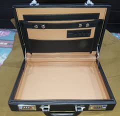 Vintage Samsonite Accord Hard Shell Briefcase