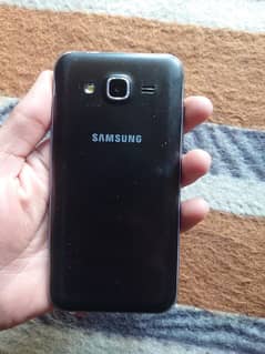 SAMSUNG GALAXY J5 (READ ADD)     ( EXCHANGE POSSIBLE)