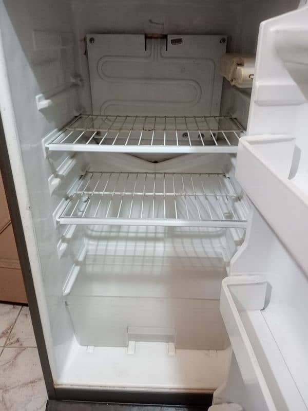Dawlance fridge for sale 3