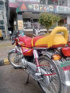 Cr 70 22 model clear bike in Rawalpindi number