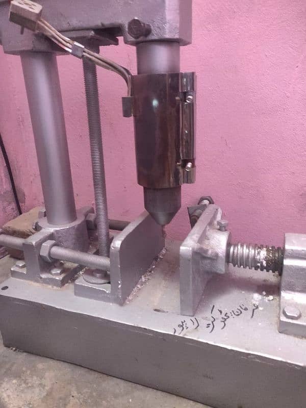 moulding machine 5