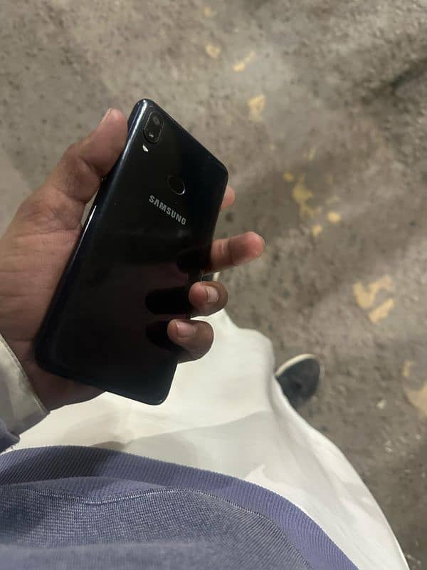 samsung A10s lush condition 0