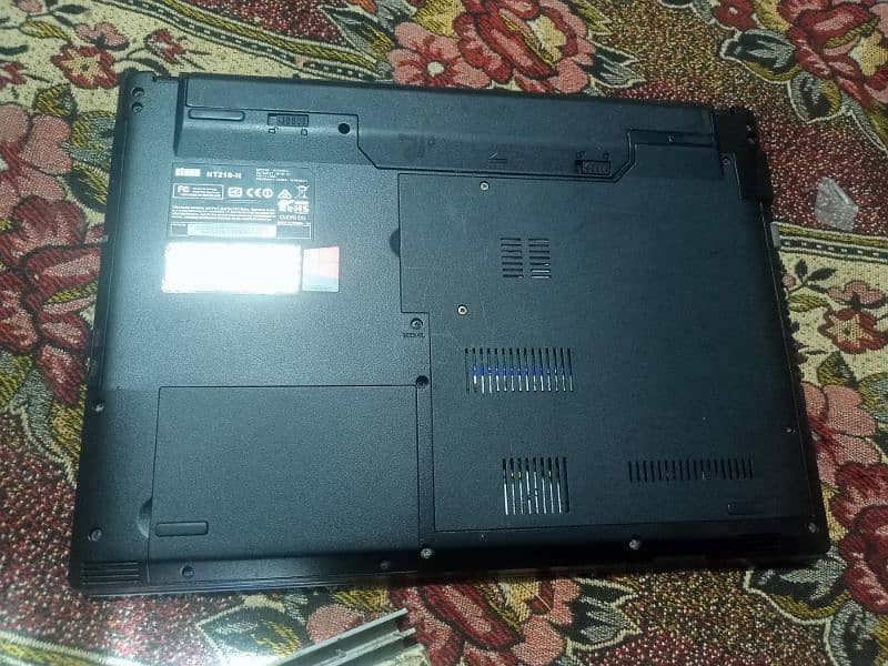 Core i7 4th Gen Laptop ( 2.3Ghz ) 3