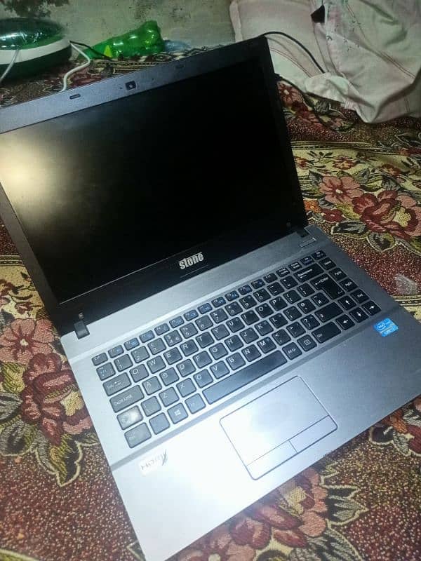 Core i7 4th Gen Laptop ( 2.3Ghz ) 6