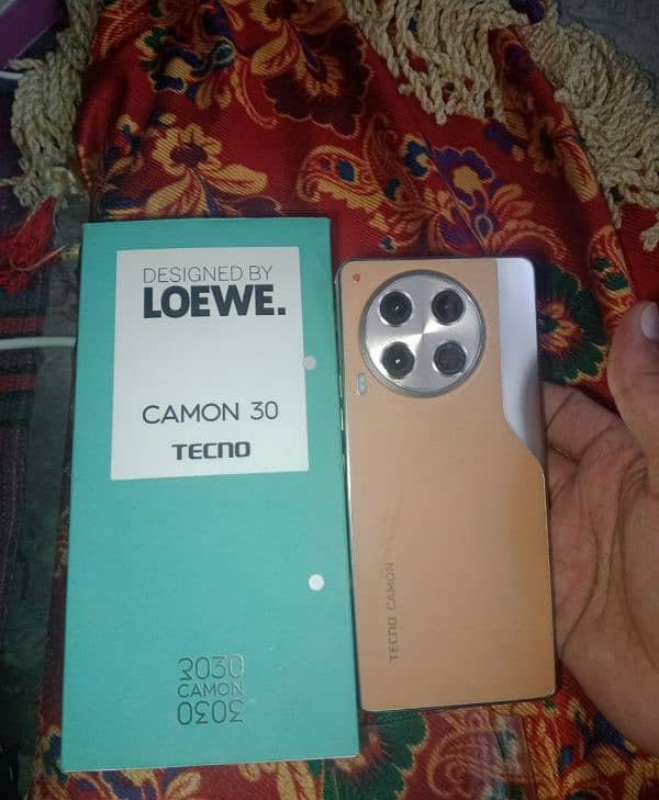 Tecno Camon 30 new condition with daba and charger 0