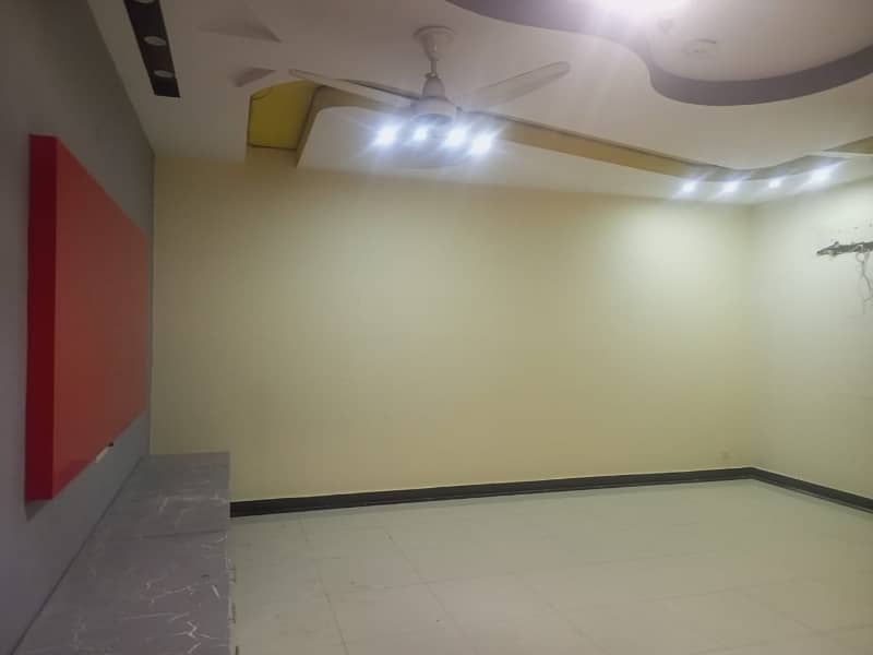 14M UPPER PORTION WITH SEPARATE ENTRANCE/ GAS INSTALLED AVAILABLE FOR RENT 8