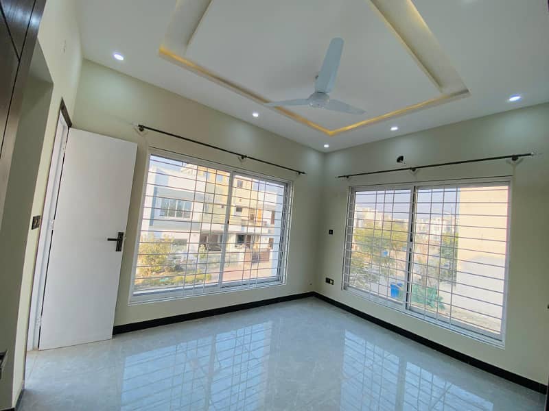 BRAND NEW /MARGALLA FACING 5 Marla HOUSE AVAILABLE FOR SALE 6