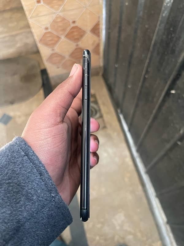 iPhone 7 plus 128gb  [pta approved] 6