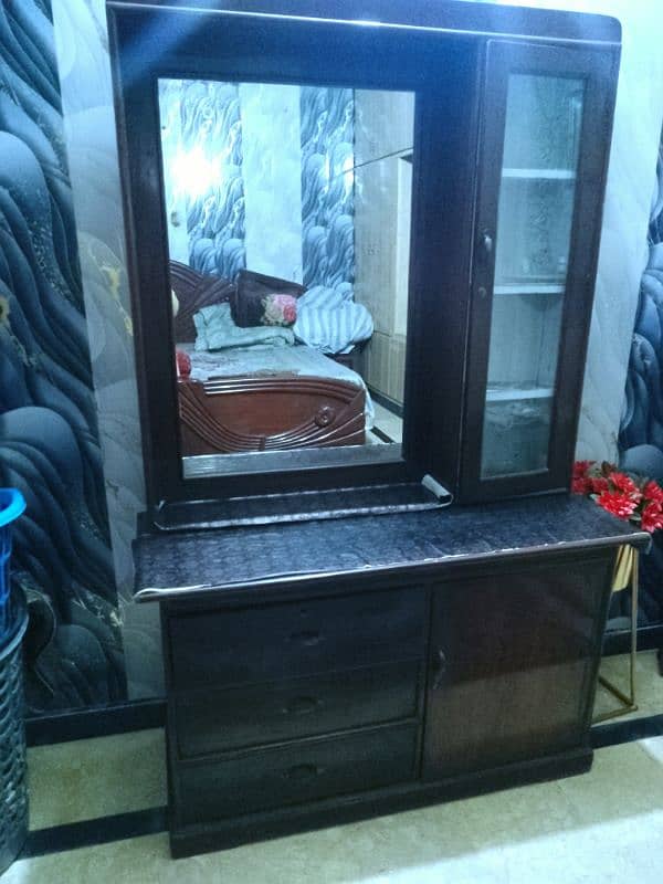 Dressing Table 1