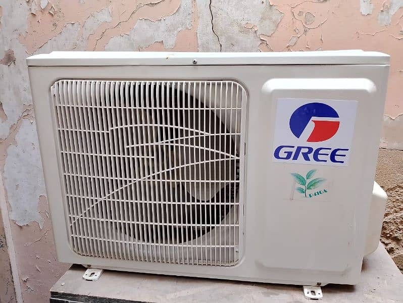 Gree 1 ton Non inverter 9