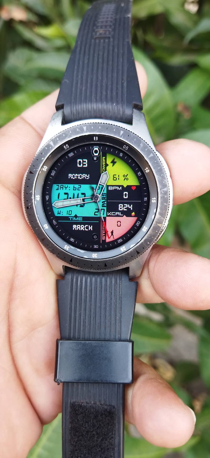 Samsung Galaxy Watch with wireless charger 4