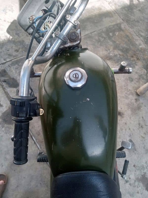 Good condition Hero RF70 model 2006 Islamabad registration 8