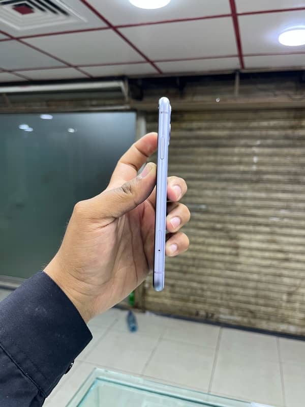 iPhone 11 64Gb 2