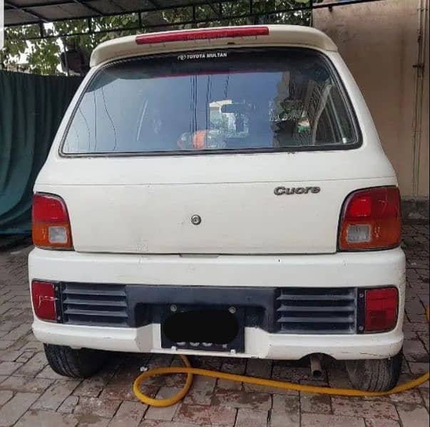 Daihatsu Cuore 2000 1