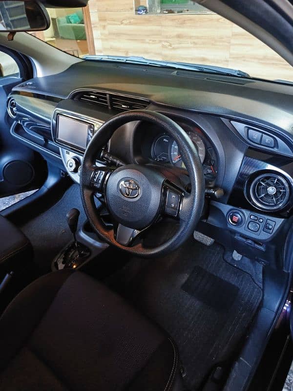 Toyota Vitz 2018 12