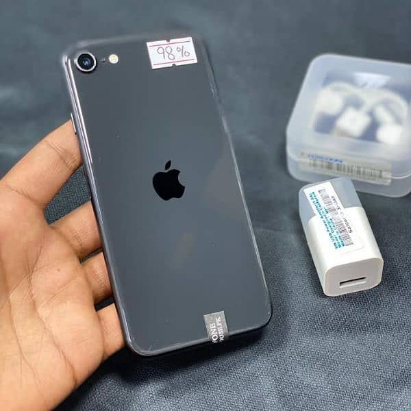 iphone se pta approved 128GB Whatsapp 03221185228 0