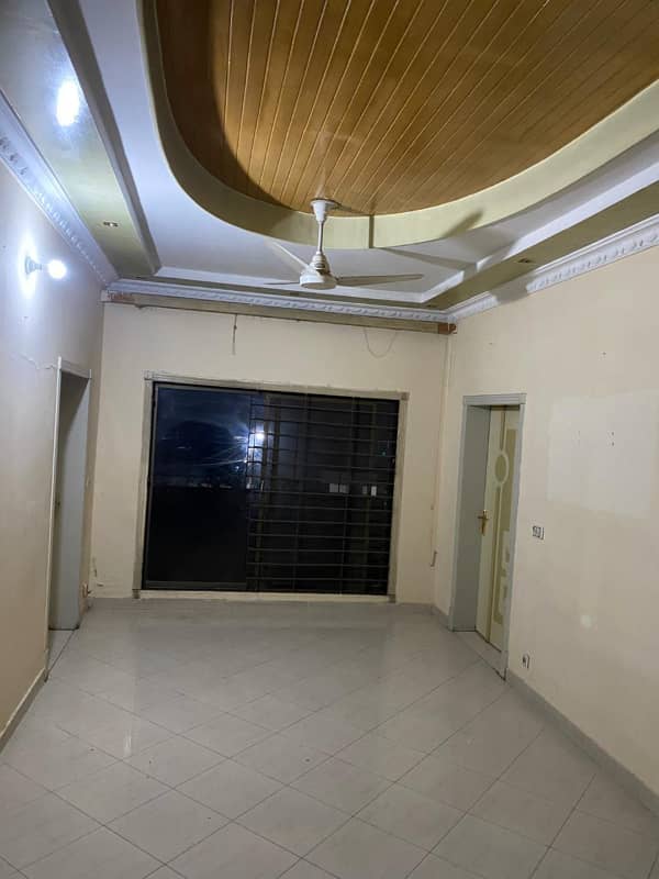 5 Marla Full house like brand new type in Madina colony main College road Lahore 4