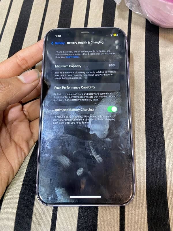 iphone 11 10/10 condition 64 gb jv exchange possible 3