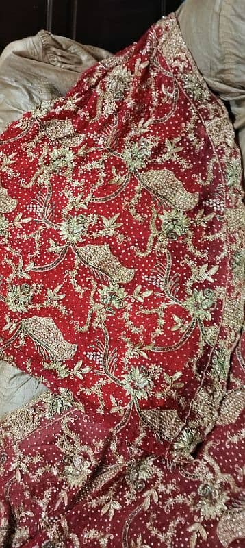 Luxurious bridal lehenga for sale 2