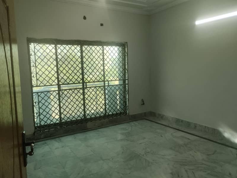 10 MARLA FULL HOUSE NEAR FATIMA MASJID BAHRIA TOWN PHASE 7 AVAILABLE FOR RENT 4