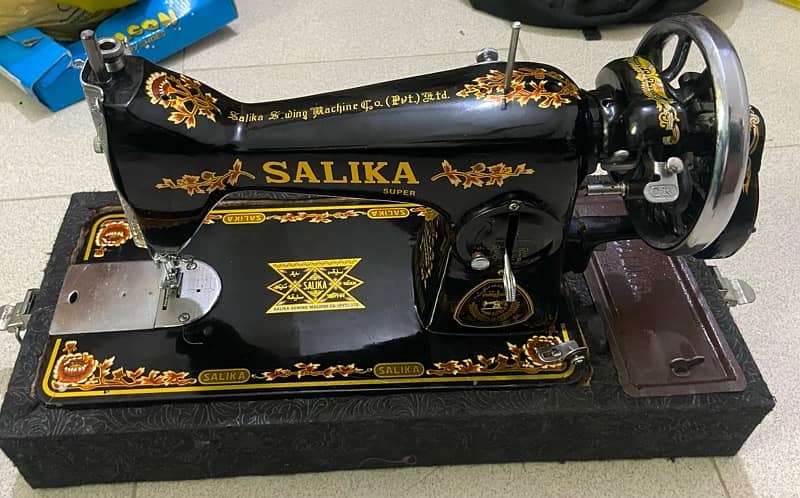 Salika sewing machine 0