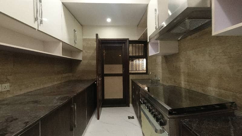 24 Marla House Is Available For Sale In DHA Phase 5 Block J Lahore 21