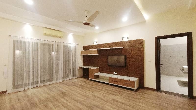 24 Marla House Is Available For Sale In DHA Phase 5 Block J Lahore 25