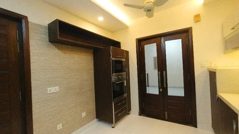 24 Marla House Is Available For Sale In DHA Phase 5 Block J Lahore 41