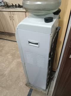 water dispensor for sale, 20,000, call no 03097877038