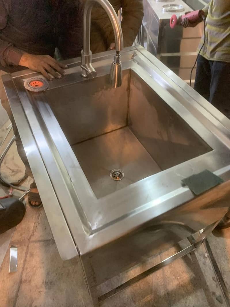 16 Liter Deep Fryer / Fryer / Pizza Oven / Shawarma Counter 19