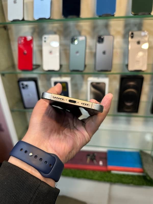 iphone 15pro max 256gb pta approved 2