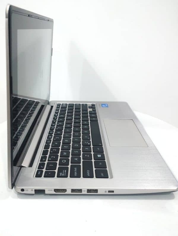 ASUS X202E TOUCH AND TYPE LAPTOP FOR SALE 9