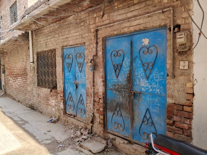 1.75 Marla Single Storey Old House For Sale In Shaheen Park Maskeen Pura Near Canal Road 1