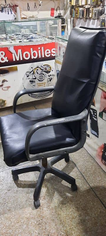 Office Chair Like New 2