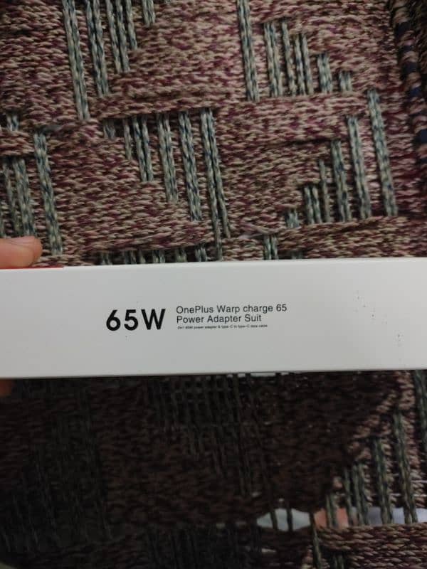 OnePlus 65W charger 3